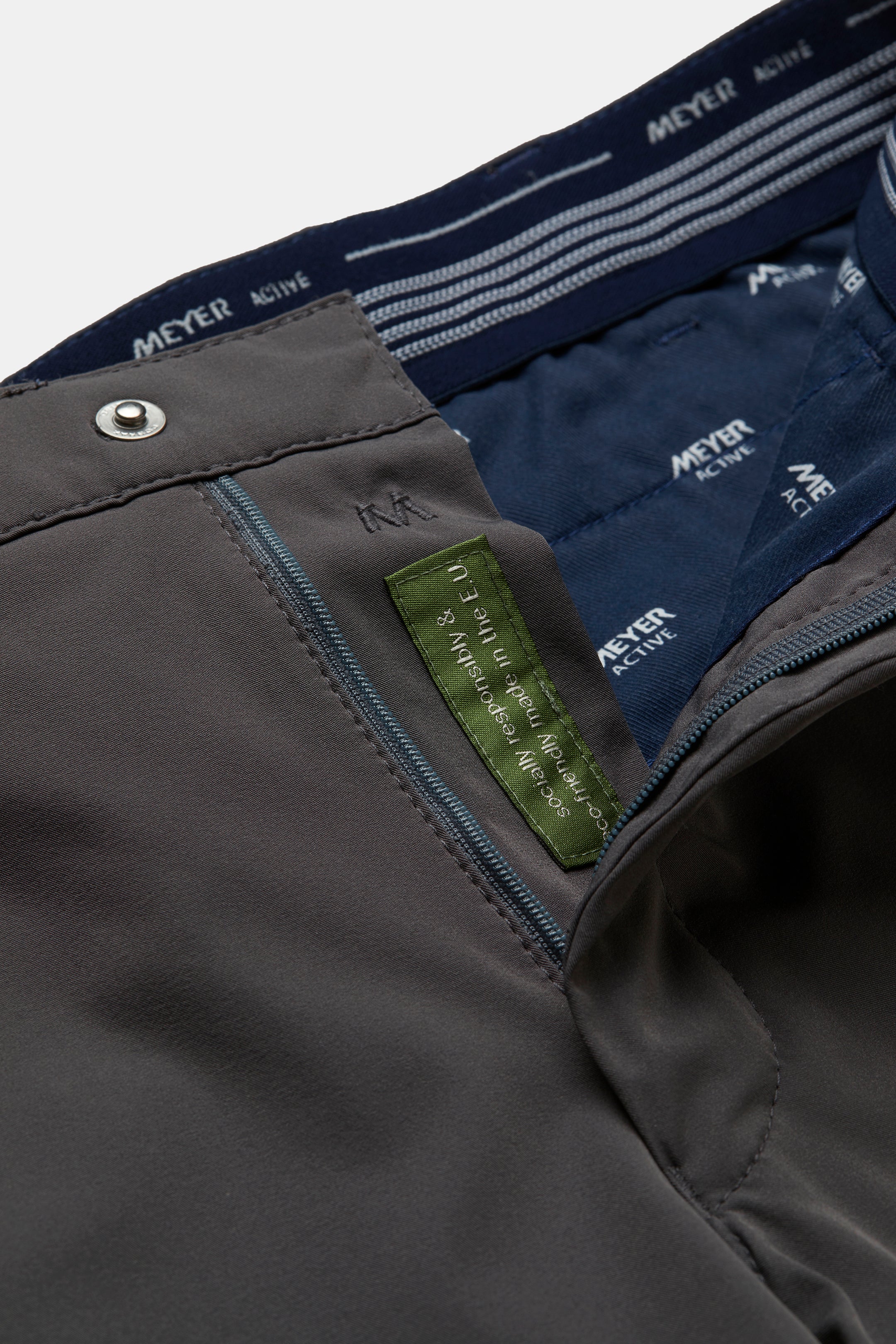 B-Arran 1-8070 ACTIVE • SHORT